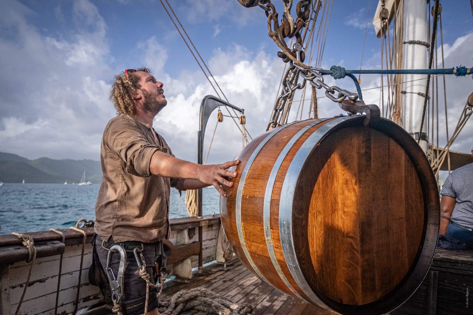 Rumvat aan boord van Tres Hombres